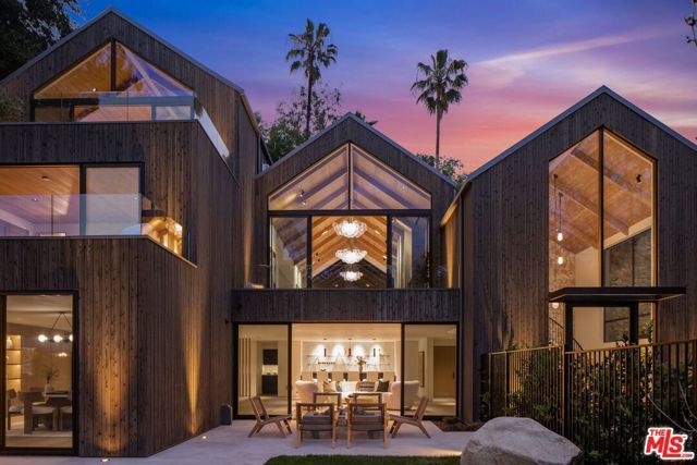 12309 Viewcrest Road, Studio City (los Angeles), CA 91604