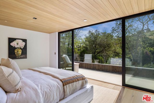 12309 Viewcrest Road, Studio City (los Angeles), CA 91604