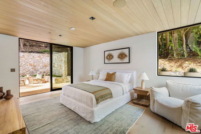 12309 Viewcrest Road, Studio City (los Angeles), CA 91604