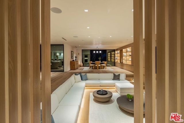 12309 Viewcrest Road, Studio City (los Angeles), CA 91604