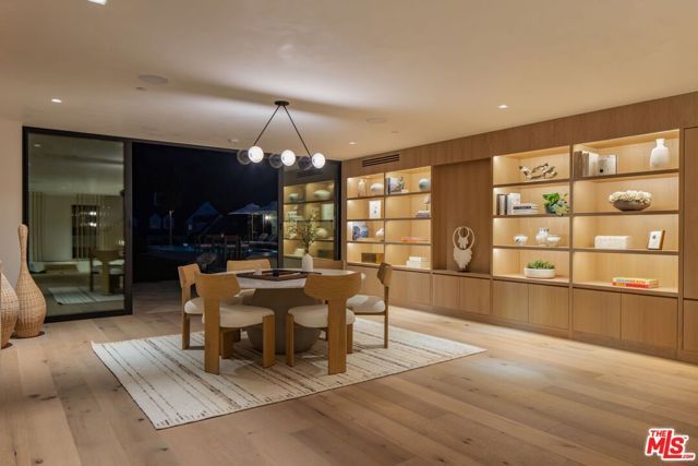 12309 Viewcrest Road, Studio City (los Angeles), CA 91604