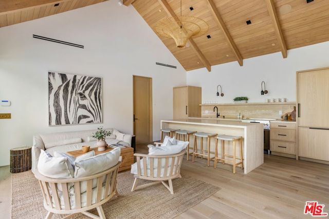 12309 Viewcrest Road, Studio City (los Angeles), CA 91604