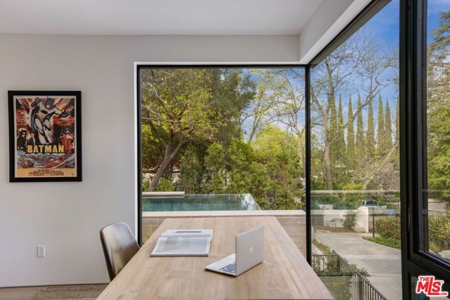 12309 Viewcrest Road, Studio City (los Angeles), CA 91604