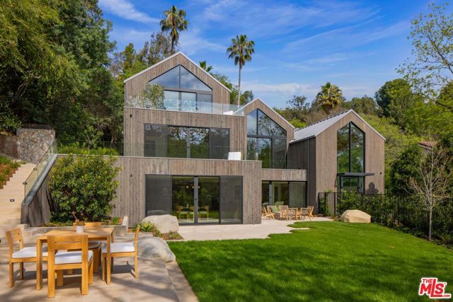 12309 Viewcrest Road, Studio City (los Angeles), CA 91604