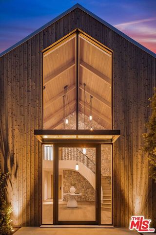 12309 Viewcrest Road, Studio City (los Angeles), CA 91604