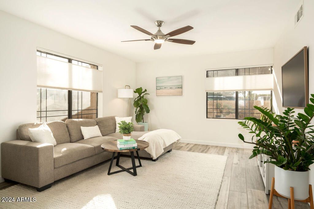 5122 N 31ST Way 217, Phoenix, AZ 85016 — photo 2