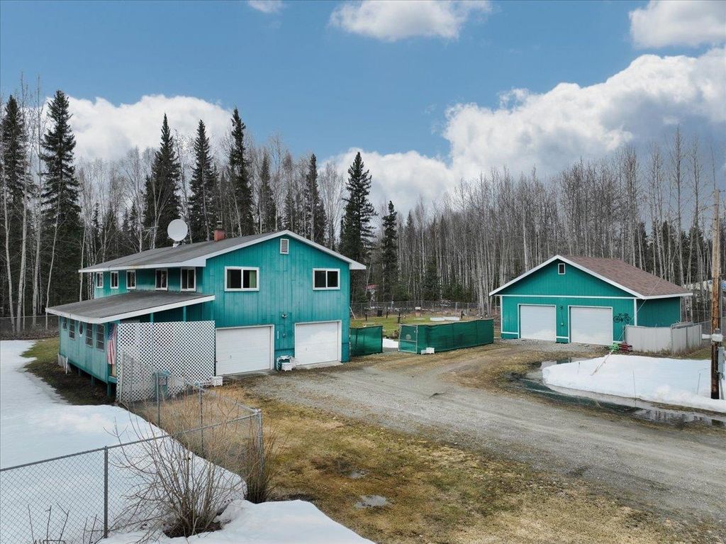 3307 BAKER ROAD, North Pole, AK 99705