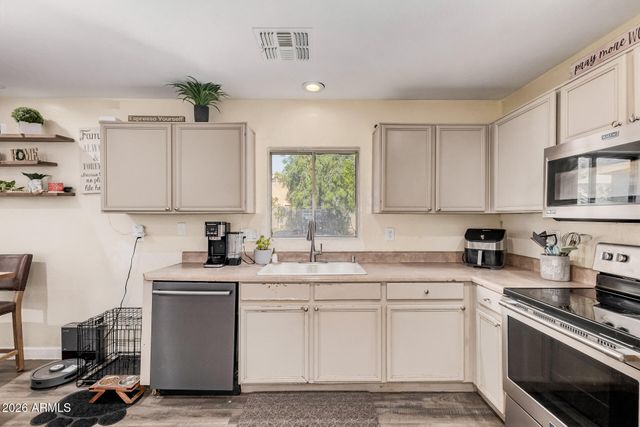 12842 W DREYFUS Drive, El Mirage, AZ 85335