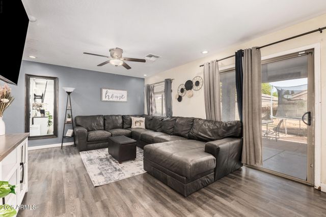 12842 W DREYFUS Drive, El Mirage, AZ 85335