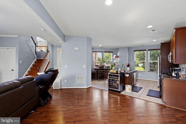 8925 QUARRY RD, Manassas, VA 20110