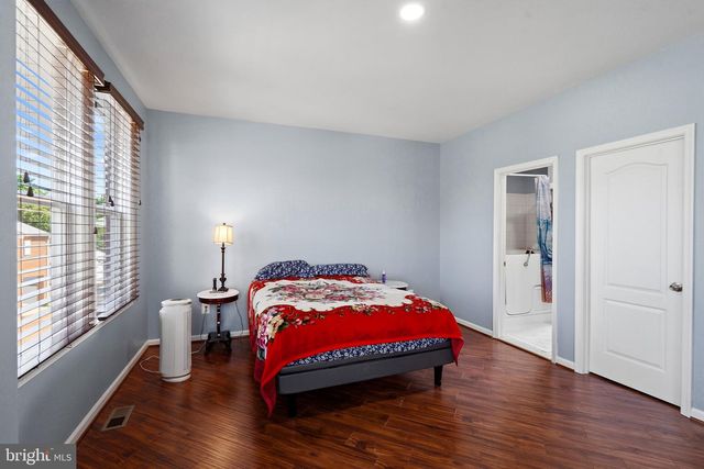 8925 QUARRY RD, Manassas, VA 20110
