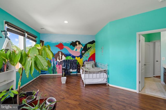 8925 QUARRY RD, Manassas, VA 20110