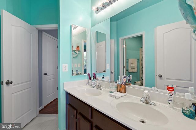 8925 QUARRY RD, Manassas, VA 20110