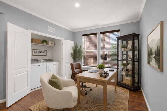 8925 QUARRY RD, Manassas, VA 20110
