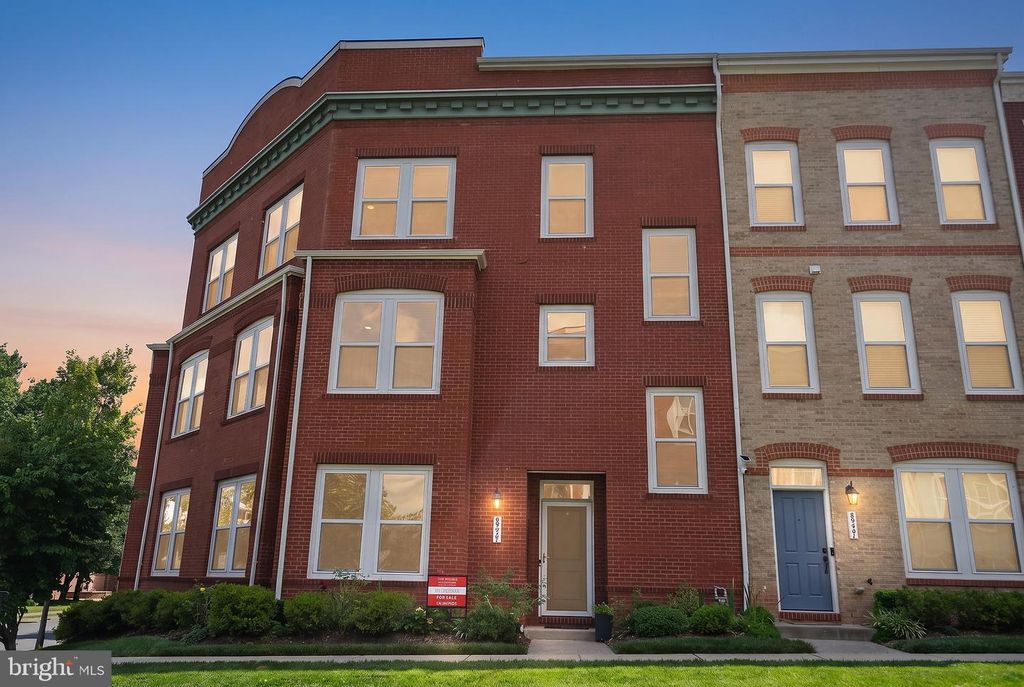 8925 QUARRY RD, Manassas, VA 20110