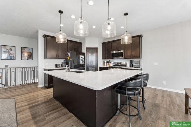 4910 N 211 Avenue, Omaha, NE 68022