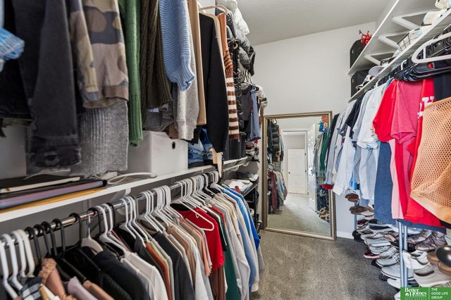 4910 N 211 Avenue, Omaha, NE 68022