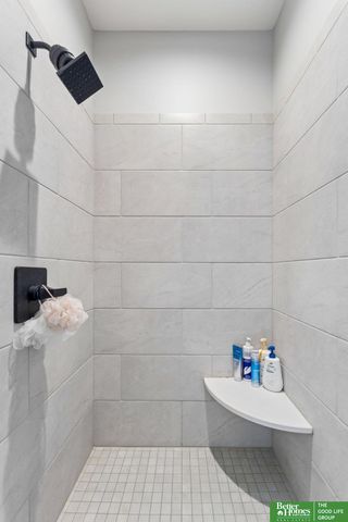 4910 N 211 Avenue, Omaha, NE 68022