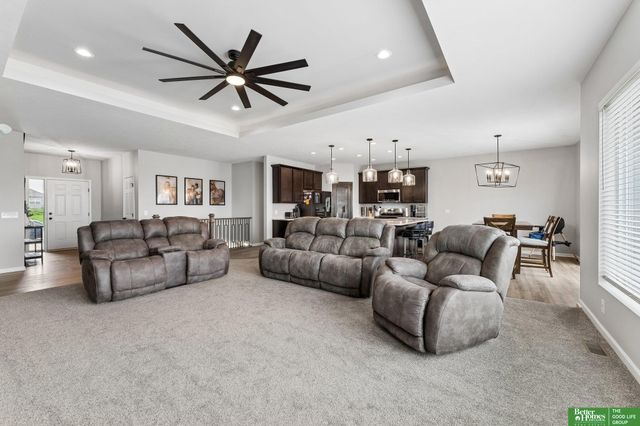 4910 N 211 Avenue, Omaha, NE 68022