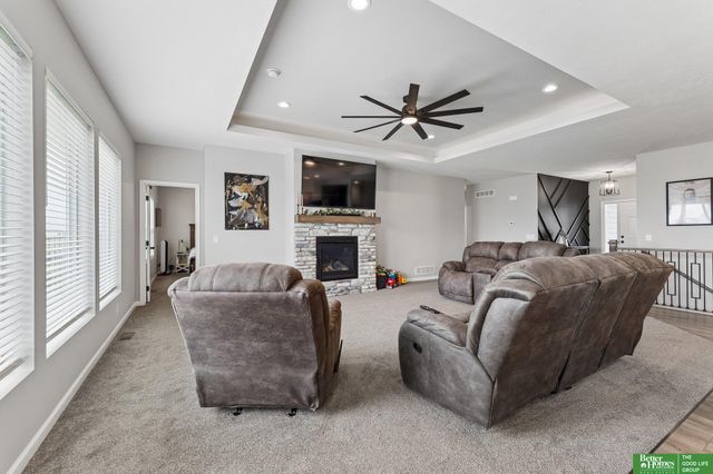 4910 N 211 Avenue, Omaha, NE 68022