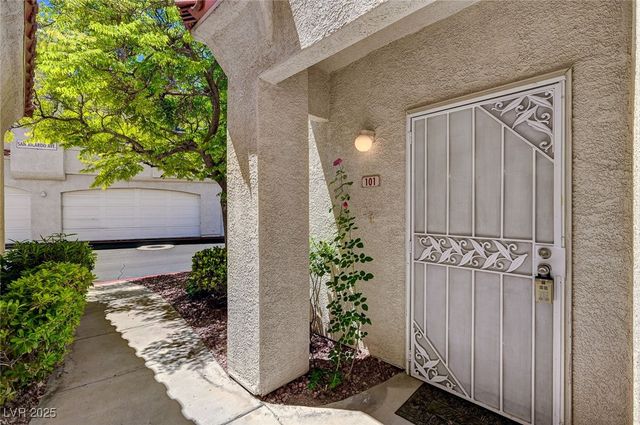 1501 Oscar Court 101, Las Vegas, NV 89146