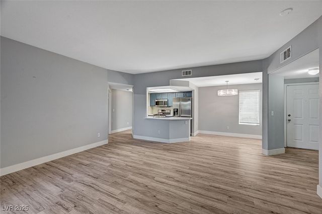 1501 Oscar Court 101, Las Vegas, NV 89146