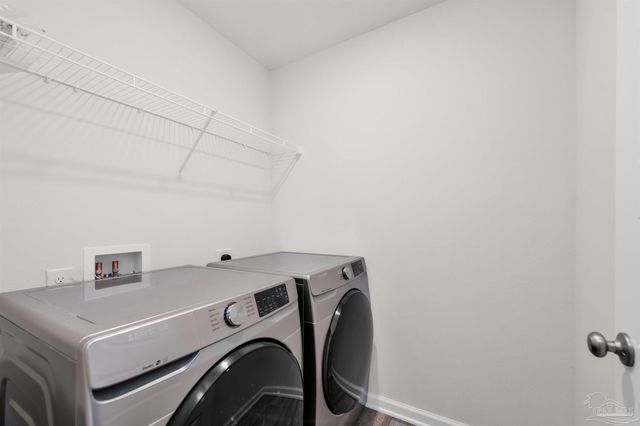 5557 Galahad Trl, Milton, FL 32583