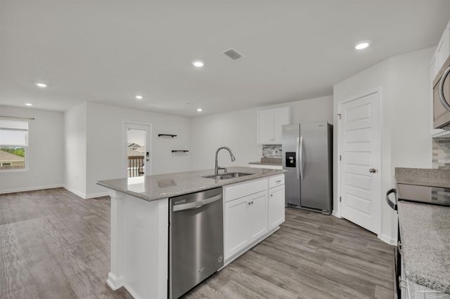 5557 Galahad Trl, Milton, FL 32583