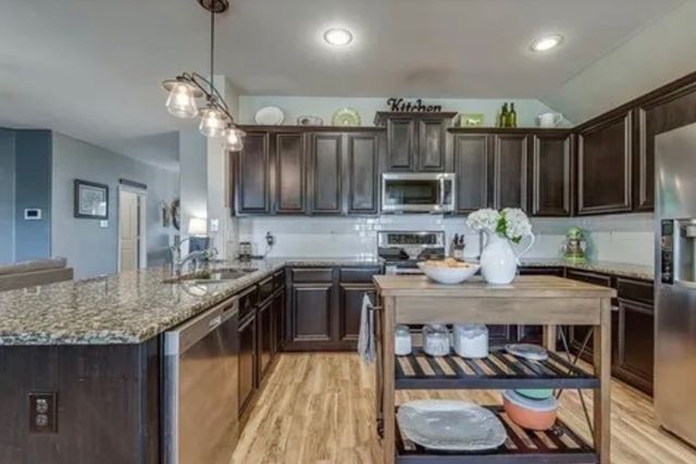 127 Sumac Drive, Waxahachie, TX 75165