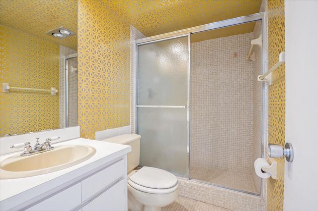 575 Oaks Lane 908, Pompano Beach, FL 33069