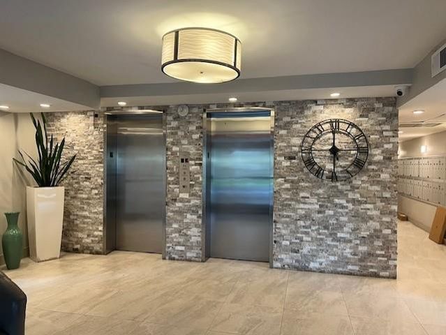 575 Oaks Lane 908, Pompano Beach, FL 33069