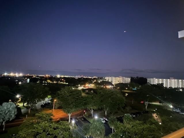 575 Oaks Lane 908, Pompano Beach, FL 33069