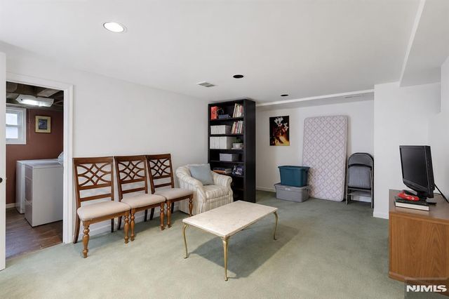 711 Rutland Avenue, Teaneck, NJ 07666