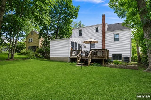 711 Rutland Avenue, Teaneck, NJ 07666