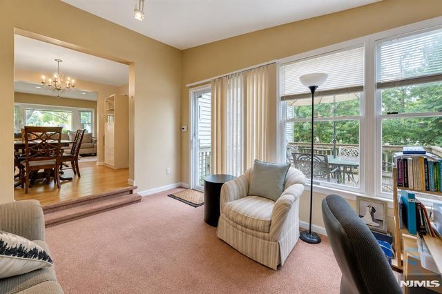 711 Rutland Avenue, Teaneck, NJ 07666