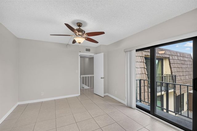 744 Springdale Circle, Palm Springs, FL 33461