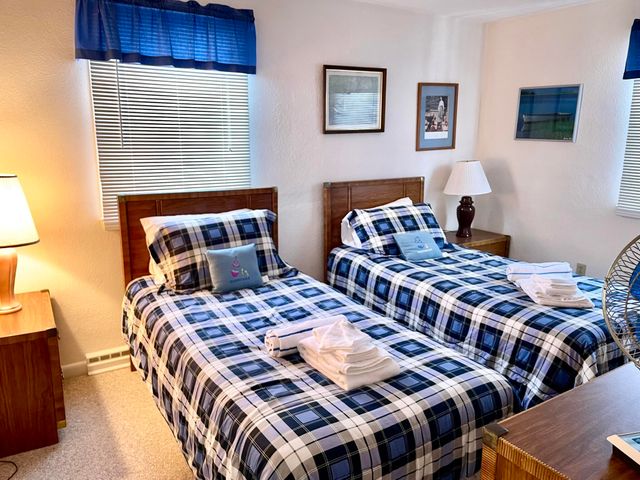 19 Maine Avenue, West Yarmouth, MA 02673