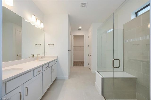 10335 Ventana LN, Naples, FL 34120