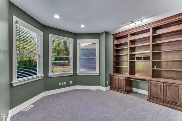 7804 Umstead Forest Drive, Raleigh, NC 27612