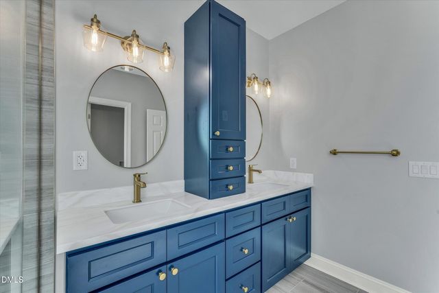 7804 Umstead Forest Drive, Raleigh, NC 27612
