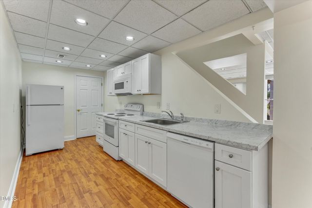 7804 Umstead Forest Drive, Raleigh, NC 27612