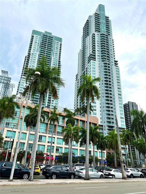 244 Biscayne Blvd 348, Miami, FL 33132