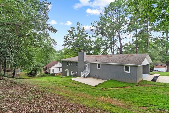 4320 Woodland Forrest, Tuscaloosa, AL 35405