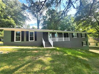 4320 Woodland Forrest, Tuscaloosa, AL 35405