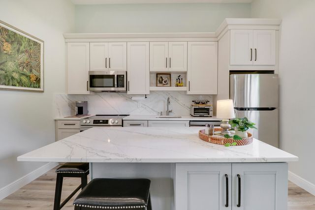 10735 Lantana Road Gh, Lake Worth, FL 33449