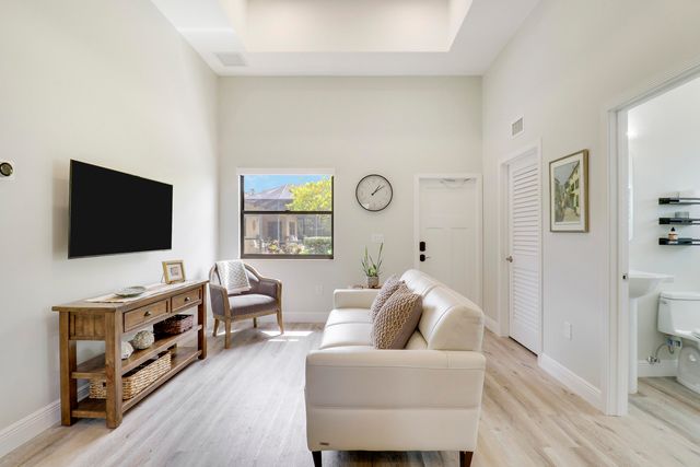 10735 Lantana Road Gh, Lake Worth, FL 33449