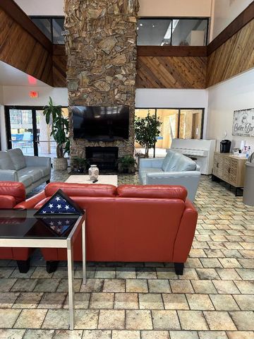 7300 Lake Cir Drive 404, Margate, FL 33063