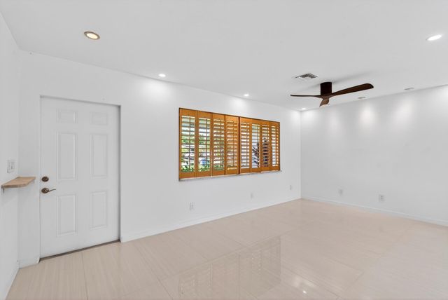 648 NW 30th Court, Wilton Manors, FL 33311