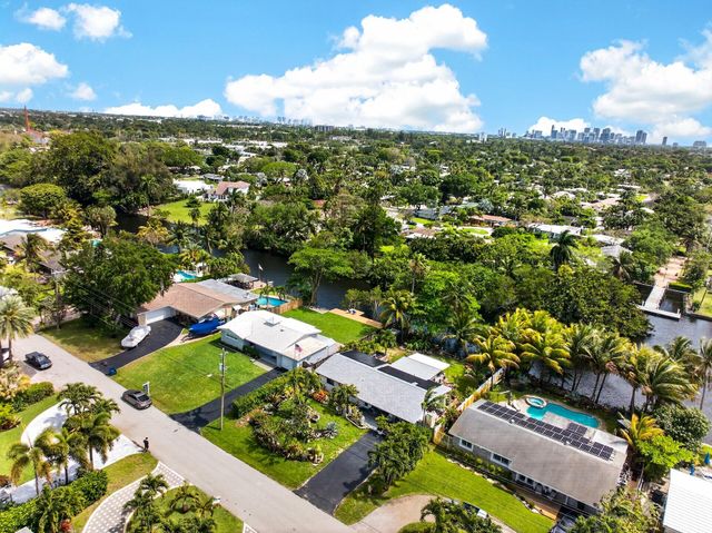 648 NW 30th Court, Wilton Manors, FL 33311