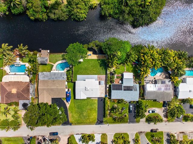 648 NW 30th Court, Wilton Manors, FL 33311